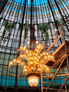 Lámpara Hotel Palace Madrid - Restauración y Limpieza Cleaner Lamp