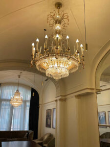 LÁMPARAS DEL SALÓN MATAHARI DEL HOTEL PALACE - CLEANER LAMP S.L.