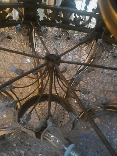 Limpieza de lámparas antiguas: detectar riesgos y mejorar su seguridad