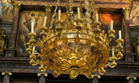 Restauración de lámpara monumental de bronce dorado en El Escorial | Cleaner Lamp